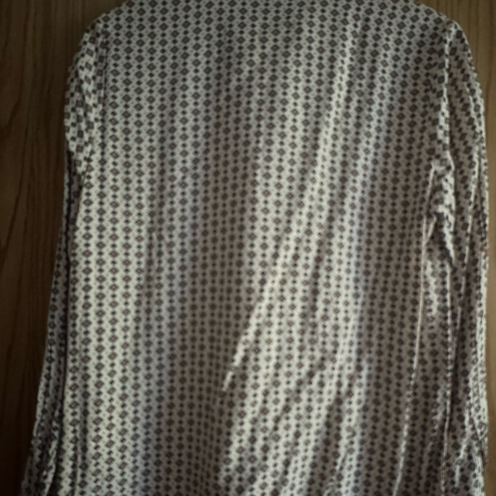 Woman’s Patterned Shirt - Picture 2 of 2